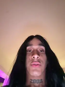 Snapshot of hotexoticbrunettes_24cm chatting on November 14, 2025, 8:34 pm hotexoticbrunettes 24cm online show from November 14, 2025, 8:34 pm