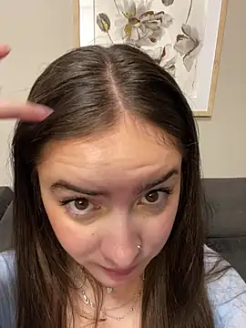 imlindapink online show from March 15, 2025, 5:04 pm