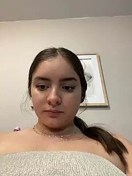 imlindapink online show from March 11, 2025, 10:53 pm