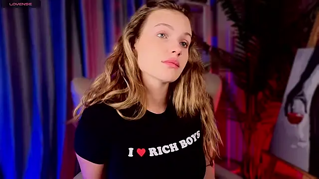 ElizavecaSunrise online show from September 29, 2025, 2:01 pm