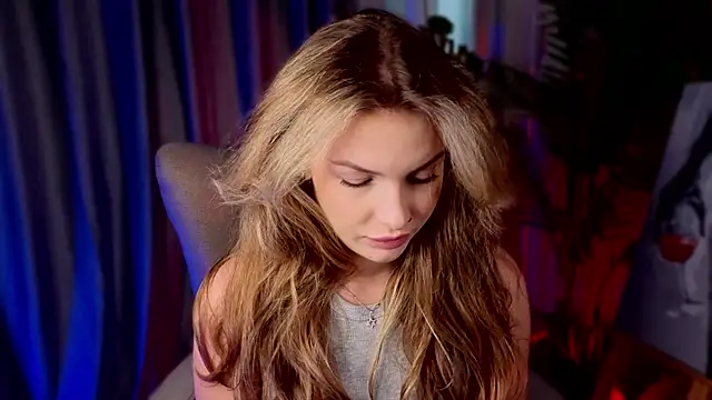 ElizavecaSunrise online show from October 2, 2025, 10:07 am