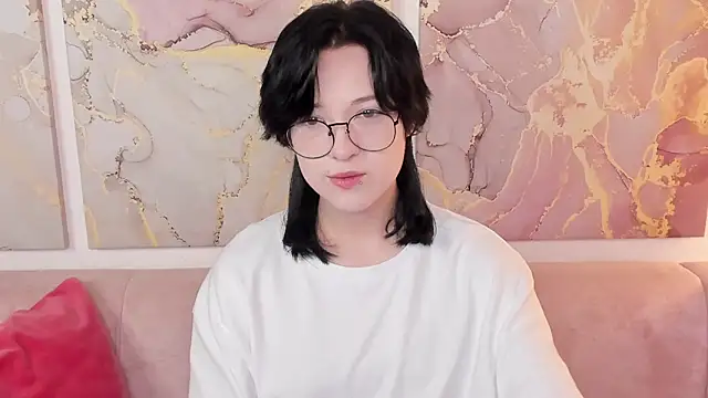 fiamoory online show from September 13, 2025, 1:05 am