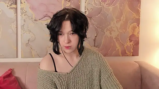 fiamoory online show from November 5, 2025, 8:17 am