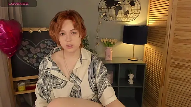 fiamoory online show from March 1, 2025, 4:15 am