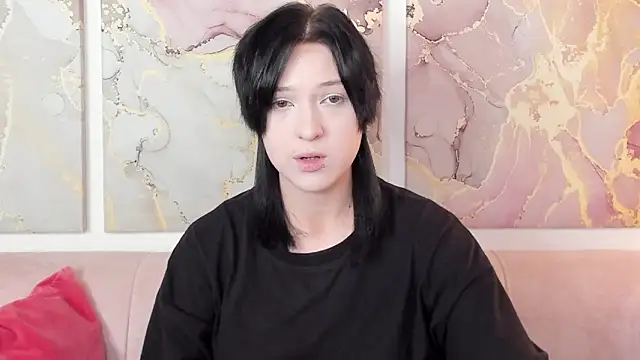 fiamoory online show from September 15, 2025, 8:04 am