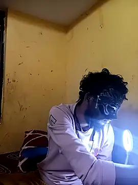 Snapshot of Radhikadavi879 chatting on February 21, 2025, 4:16 pm Radhikadavi879 online show from February 21, 2025, 4:16 pm