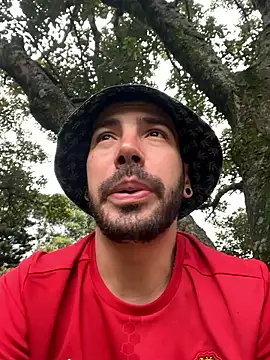 Guyinthemountain online show from September 18, 2025, 9:29 pm