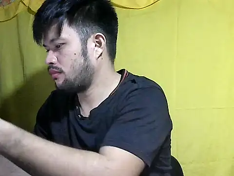 Snapshot of HairyHottestpinoyHandsome chatting on May 31, 2026, 1:28 pm HairyHottestpinoyHandsome online show from May 31, 2026, 1:28 pm