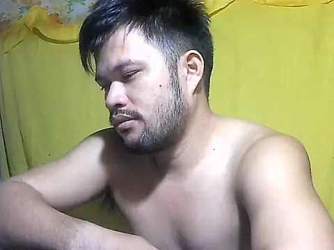 Snapshot of HairyHottestpinoyHandsome chatting on July 16, 2026, 12:40 am HairyHottestpinoyHandsome online show from July 16, 2026, 12:40 am