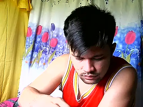 Snapshot of HairyHottestpinoyHandsome chatting on May 22, 2026, 2:42 am HairyHottestpinoyHandsome online show from May 22, 2026, 2:42 am