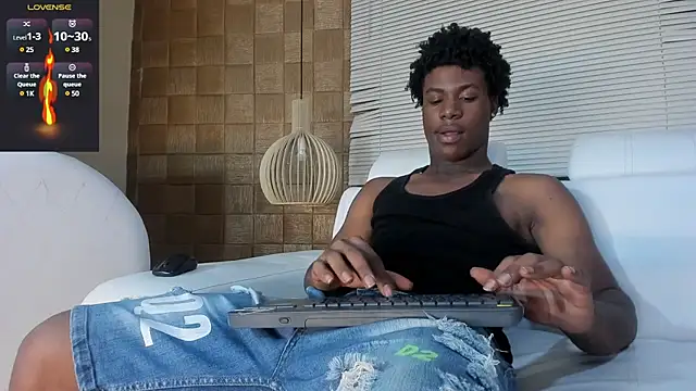 TOWERS21  online show from January 22, 2025, 8:28 pm