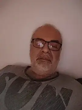 Satiro Sevilla online show from April 2, 2026, 11:22 pm