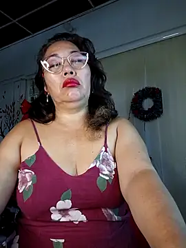 anniecoopeer online show from December 19, 2025, 11:23 am