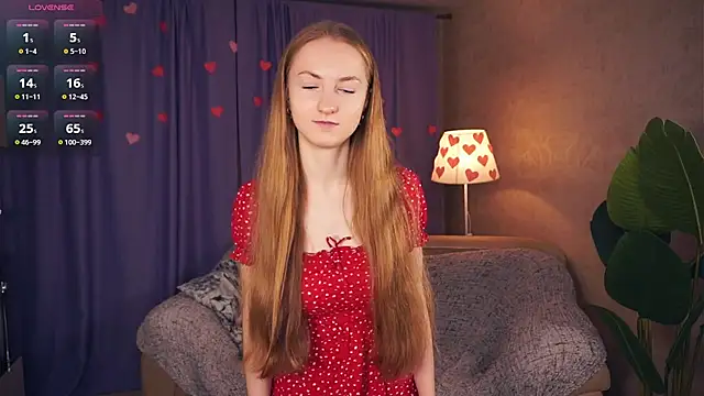 EsmaCarll online show from February 21, 2025, 8:38 pm