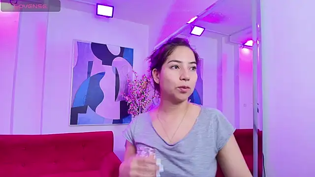 Ema louis  online show from March 10, 2025, 12:38 pm