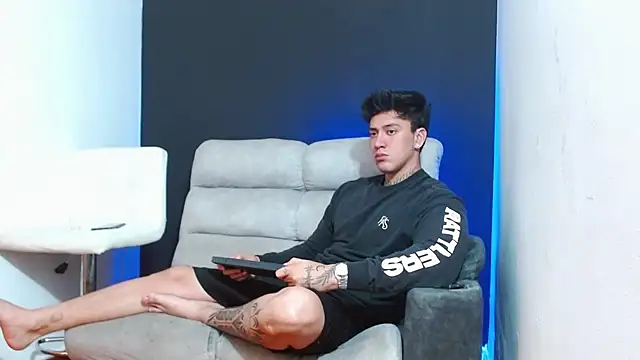 JUSTIN FULLER1 online show from March 15, 2026, 10:17 pm