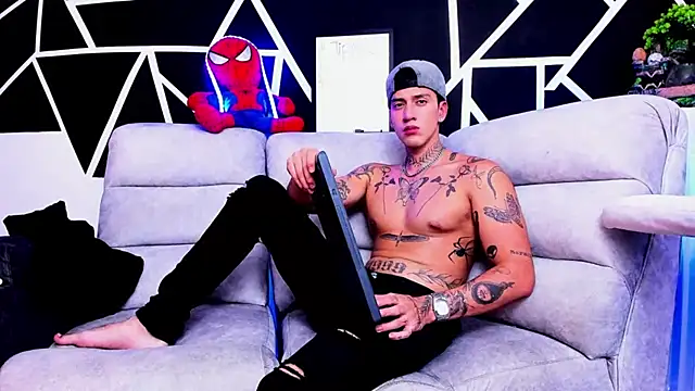 JUSTIN FULLER1 online show from March 8, 2025, 12:11 am