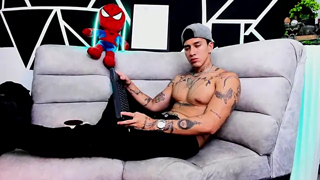 JUSTIN FULLER1 online show from March 23, 2025, 3:54 am