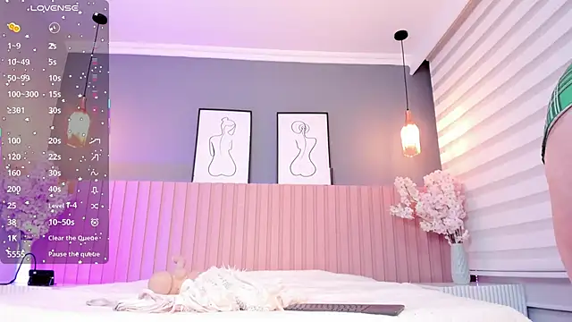 babee sophie online show from November 13, 2025, 3:54 am