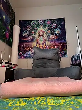 redbonejada online show from April 3, 2026, 11:00 pm