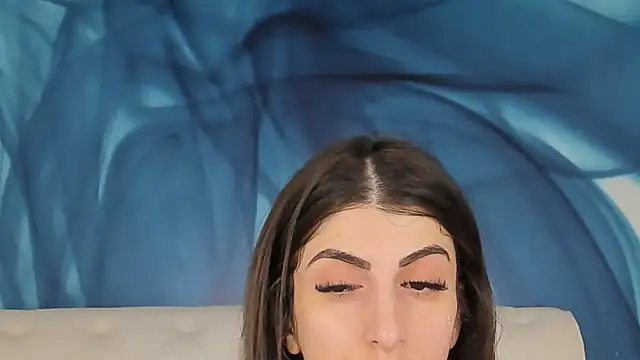 SkinnyDolly online show from November 23, 2025, 3:05 am