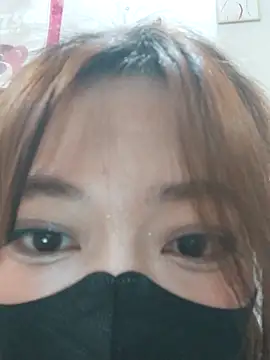 Snapshot of Cery-Bae chatting on November 9, 2025, 7:18 pm Cery-Bae online show from November 9, 2025, 7:18 pm