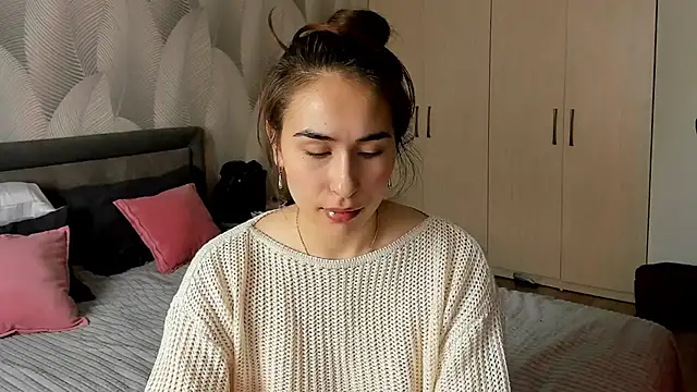 Bambiii bby online show from March 6, 2026, 4:51 am