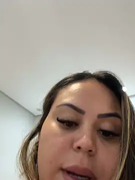 lariic online show from February 21, 2026, 4:14 am