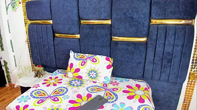 skaysanchez1 online show from October 11, 2025, 7:48 pm