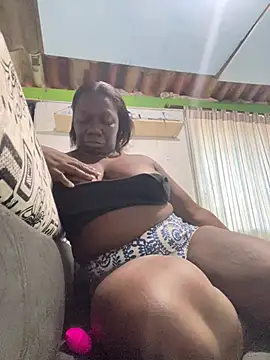 Snapshot of skaysanchez1 chatting on July 7, 2026, 10:35 pm skaysanchez1 online show from July 7, 2026, 10:35 pm