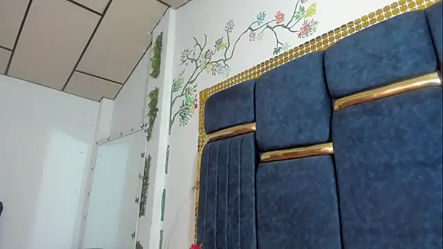 skaysanchez1 online show from October 18, 2025, 4:20 pm