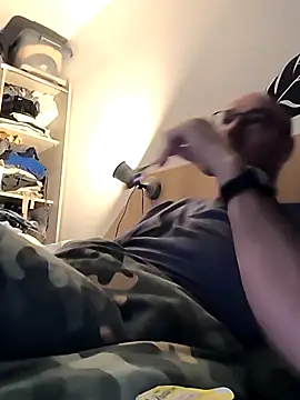 bogland33 online show from September 19, 2025, 9:19 pm