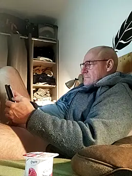 bogland33 online show from February 5, 2026, 11:22 pm