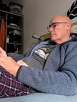 bogland33 online show from September 28, 2025, 8:10 am