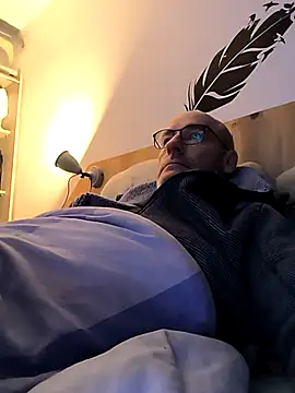 bogland33 online show from September 27, 2025, 12:17 am