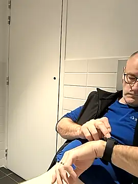 bogland33 online show from November 13, 2025, 4:55 pm