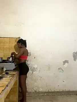 alejandrasxx online show from December 4, 2025, 10:03 am