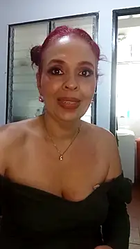 Snapshot of sthefania1710 chatting on April 23, 2026, 12:29 pm sthefania1710 online show from April 23, 2026, 12:29 pm