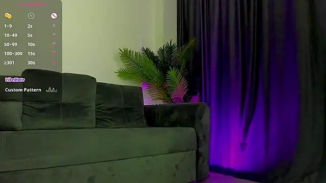 CurlyAnt0 online show from March 17, 2025, 5:12 am