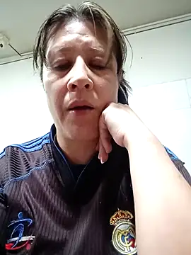 carolina linarez69 online show from May 15, 2026, 11:58 pm