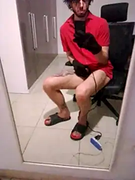 Snapshot of Mieto_ chatting on June 1, 2026, 9:58 pm Mieto online show from June 1, 2026, 9:58 pm