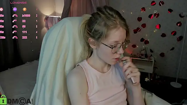 Esme Runn online show from June 2, 2026, 3:06 am