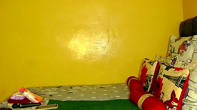 Down to earth girl online show from November 9, 2025, 5:39 pm