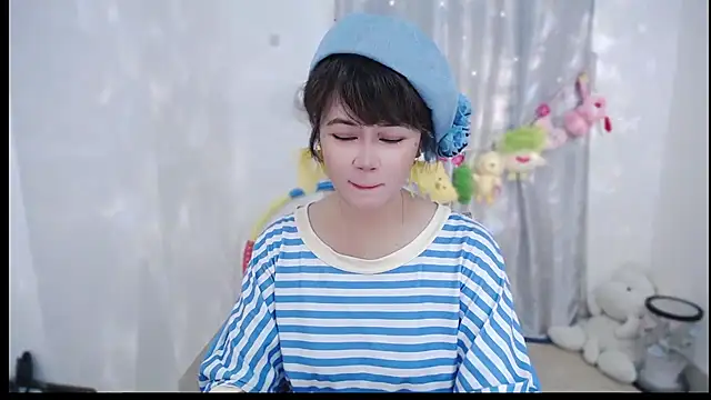 Fan ting online show from October 7, 2025, 3:07 am