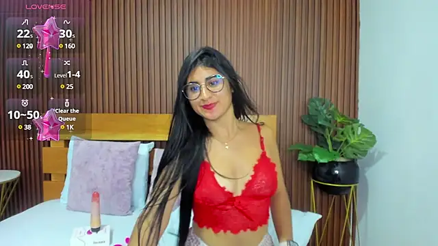 evelin leroy online show from March 6, 2025, 3:13 pm