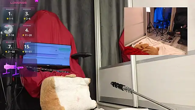 Snapshot of s1lent__v0iD chatting on March 22, 2025, 10:39 am s1lent v0iD online show from March 22, 2025, 10:39 am