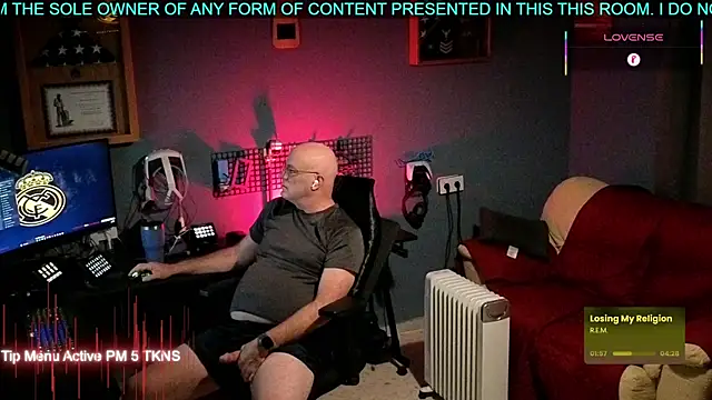 Pilot Dave 69 online show from November 18, 2025, 4:49 am