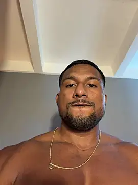 Snapshot of CallumMuscle chatting on July 3, 2026, 12:28 am CallumMuscle online show from July 3, 2026, 12:28 am