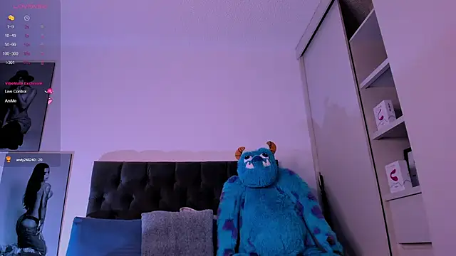 mia world  online show from January 24, 2025, 1:03 am