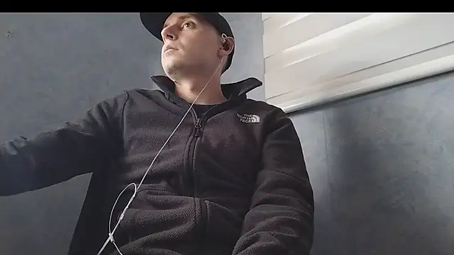 nextdoorneighbor online show from February 25, 2025, 6:33 pm